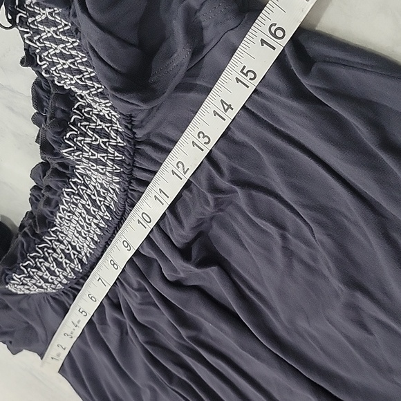 American Eagle Outfitters Medium summer blouse for women with bare shoulders - Picture 9 of 10